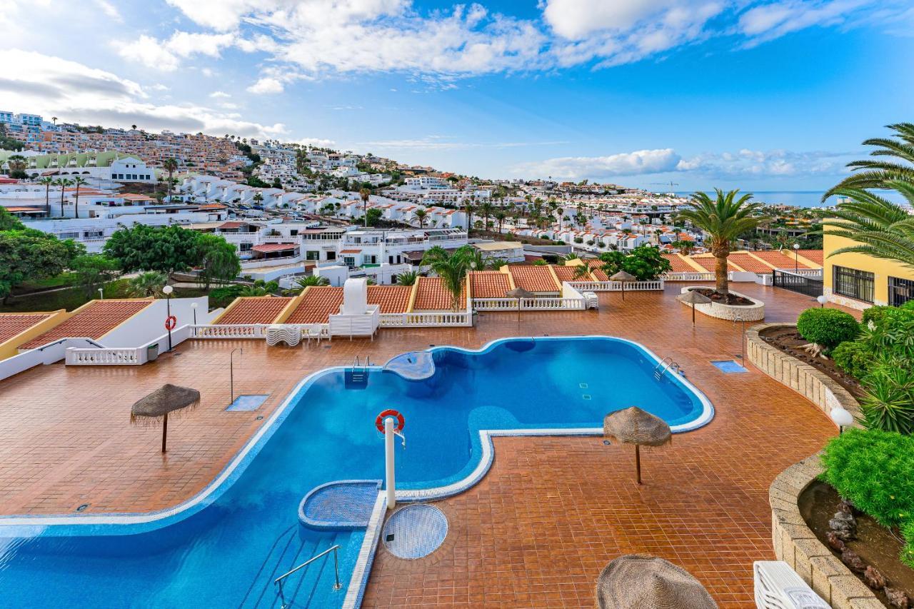 Great Terrace Ac In Heated Pool Wifi Parking Адехе